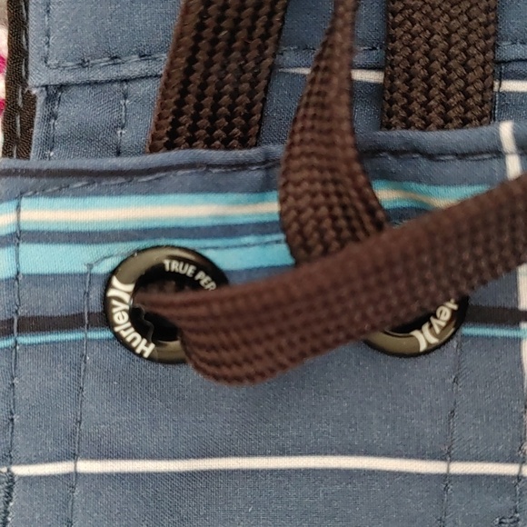 Men's Hurley Board Shorts/Swim Trunks - Picture 4 of 11